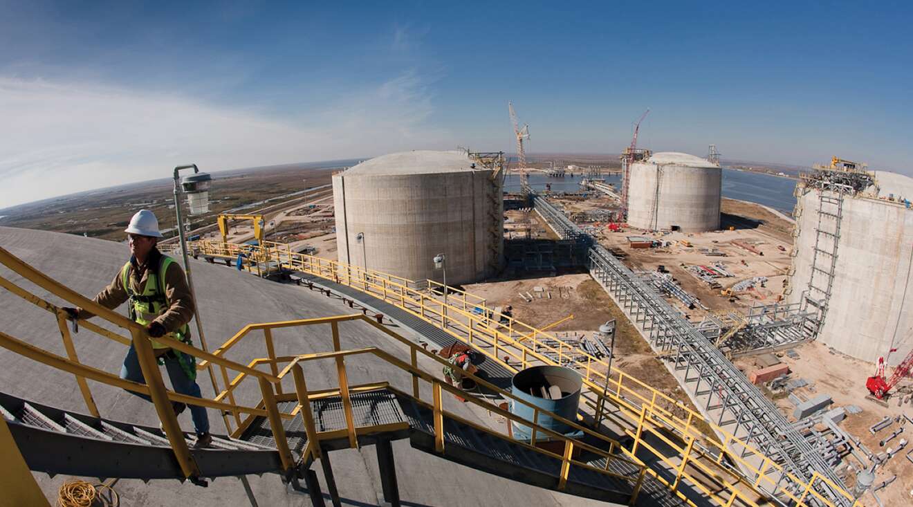 Golden Pass LNG Terminal with worker under construction