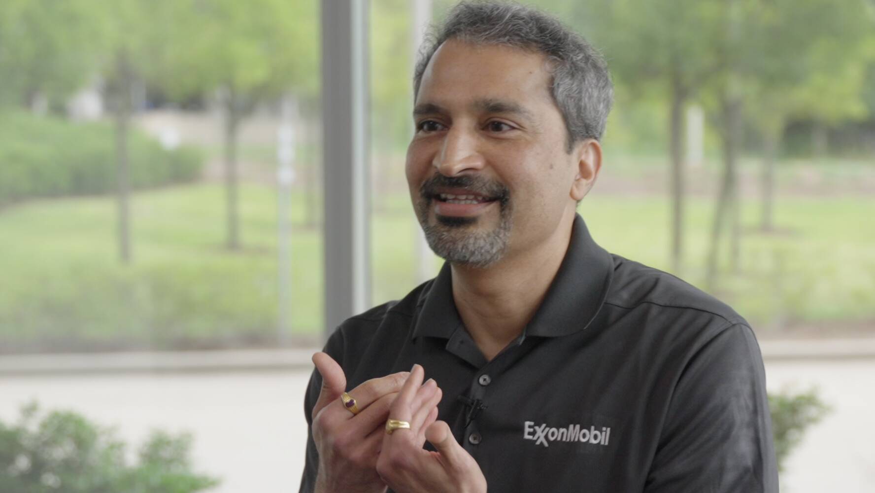 Image of Prasanna Joshi speaking about his work on carbon capture and storage.